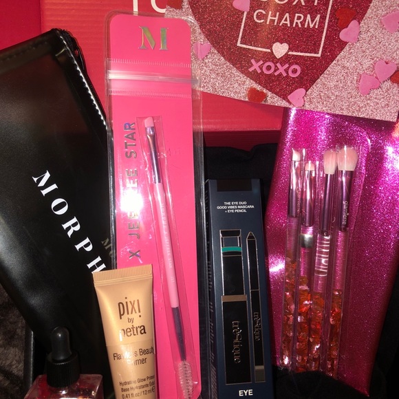 Boxy Charm Valentines Makeup Bundle - Picture 3 of 11